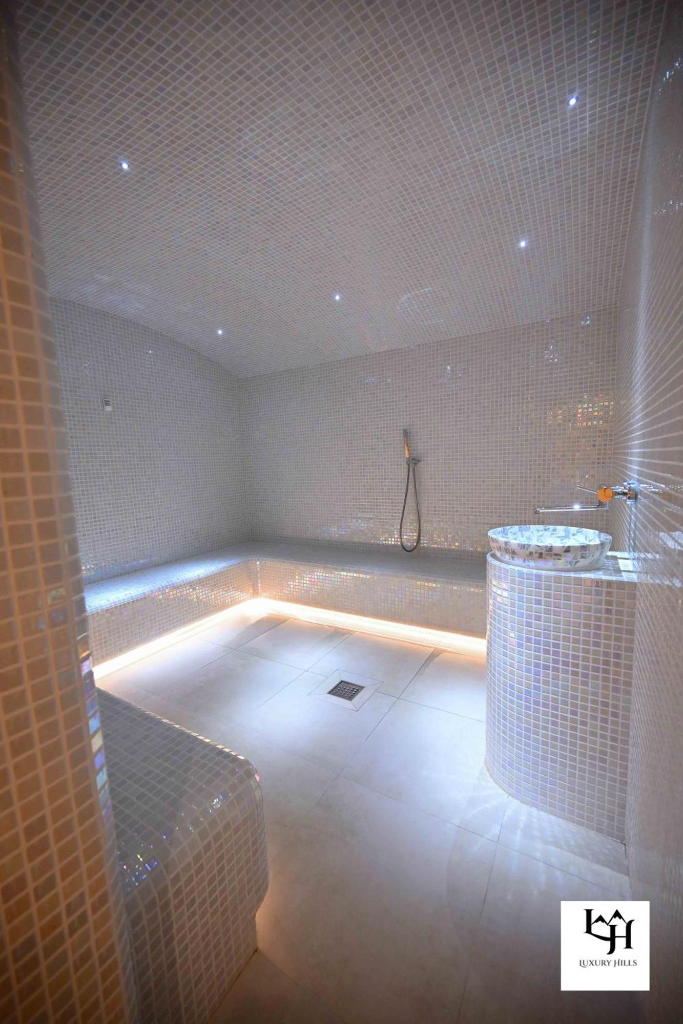 Luxury Hills Spa&wellness